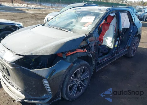 2023 Toyota Bz4X Limited z USA, uszkodzony, nr VIN JTMABACA0PA033982